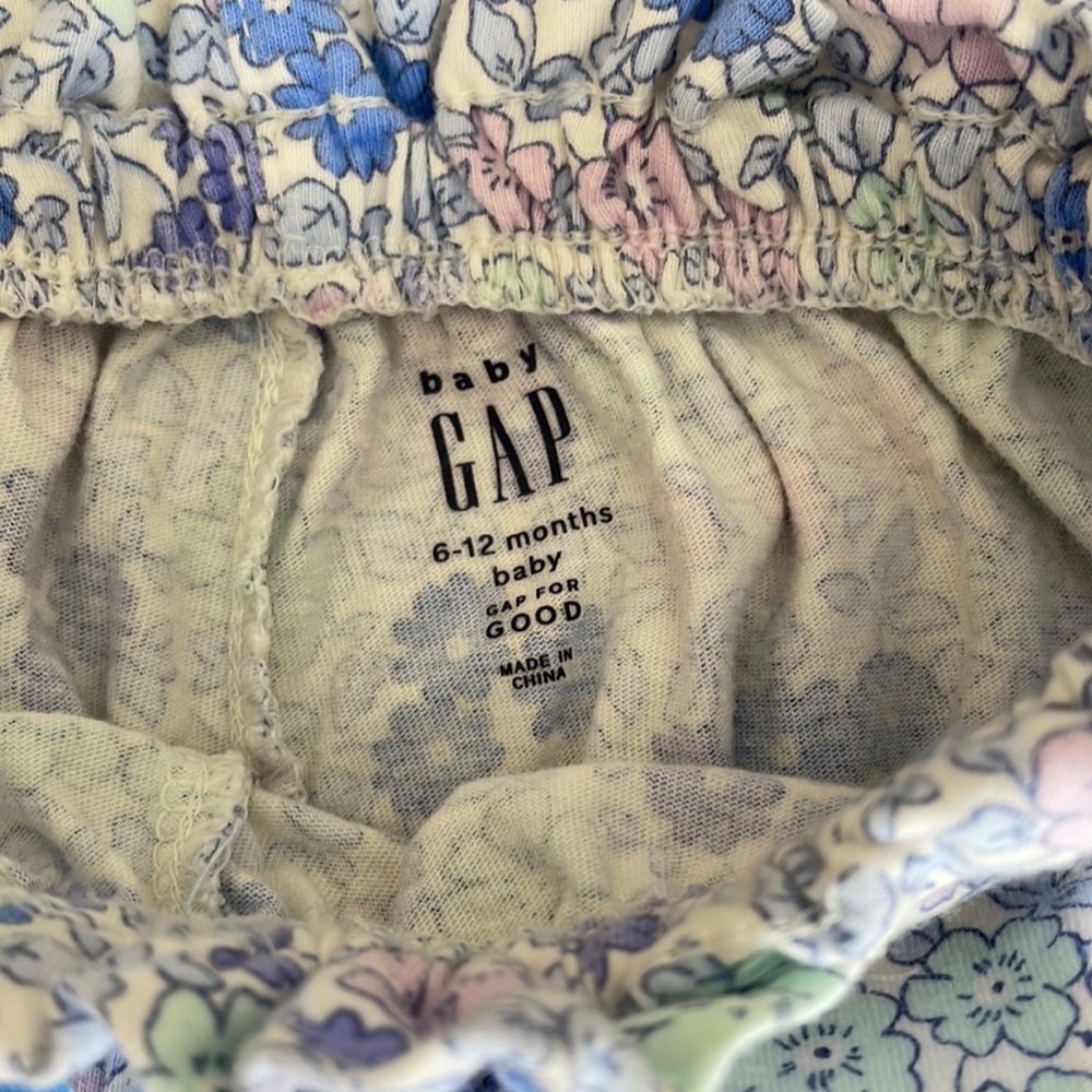 Baby Gap Liberty Print Shorts Set - Picture 3 of 5